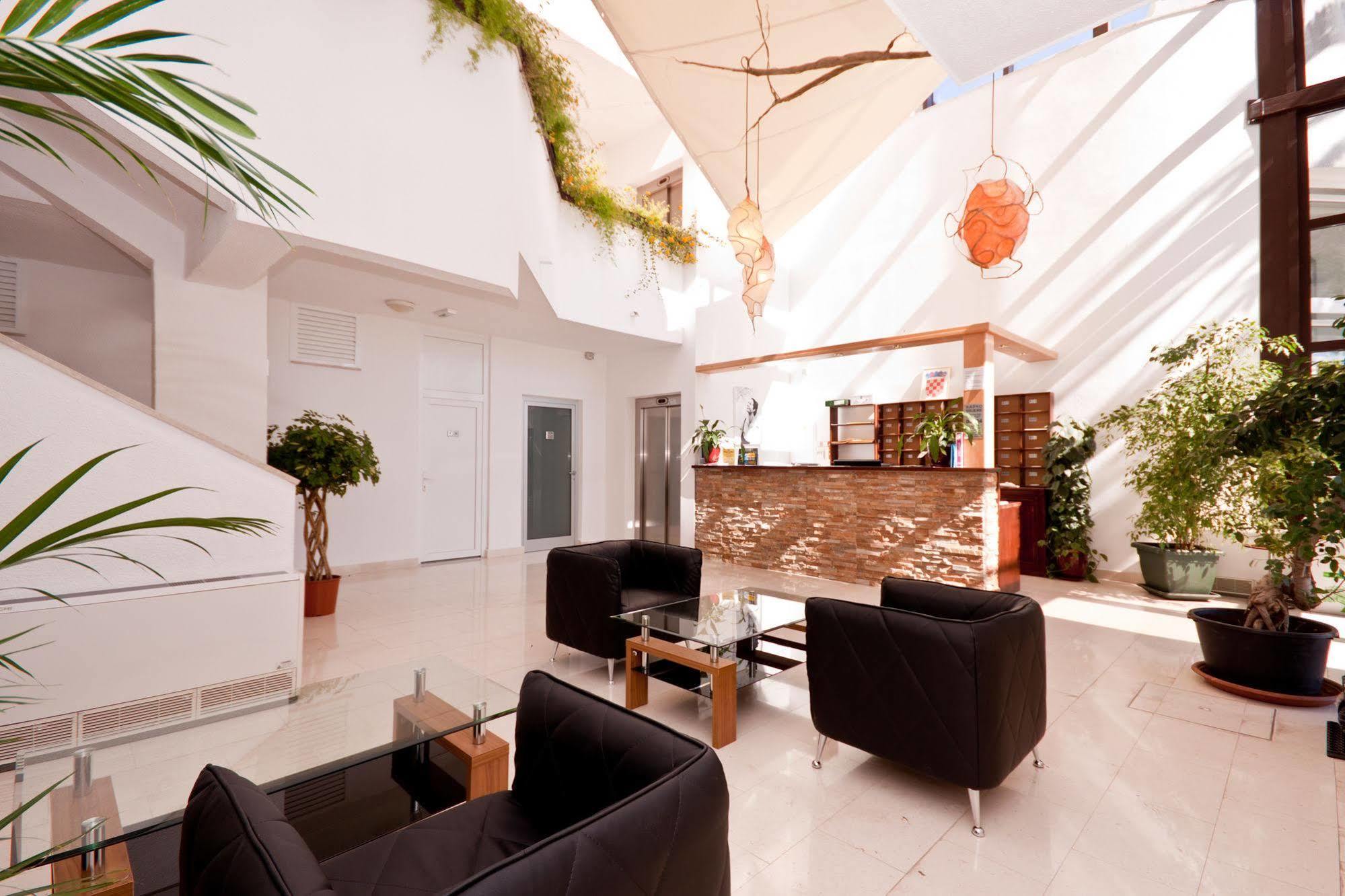 Hotel Ballet School Kaštela Zewnętrze zdjęcie